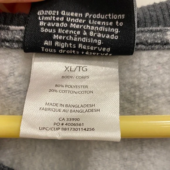 QUEEN Crewneck Sweater Pullover 70’s Tour Merch - Picture 6 of 10